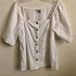 Beautiful top open shoulders top